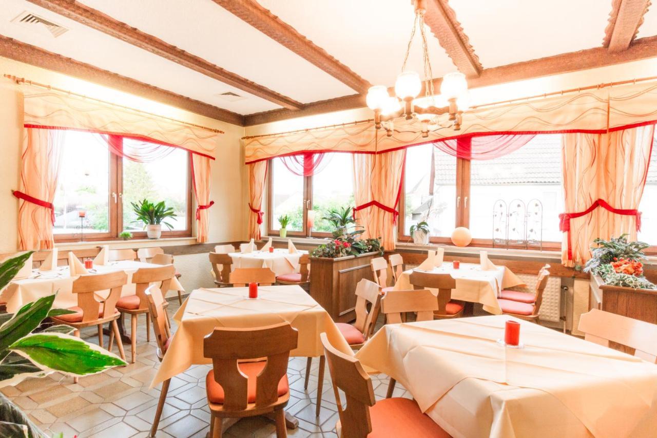 Hotel- Restaurant Zum Hirsch Grossenlueder Exterior photo